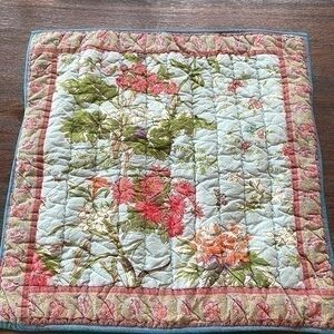 Company store euc pillow cover. 26x26”